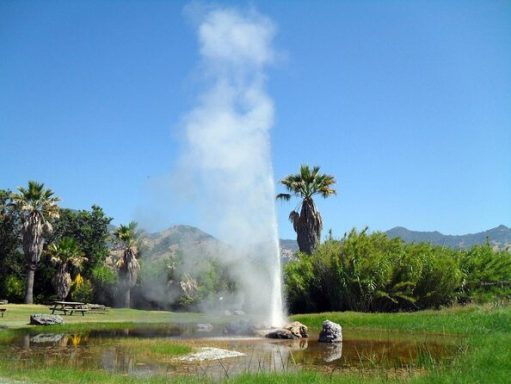 Old Faithful Geyser Of California  Tour